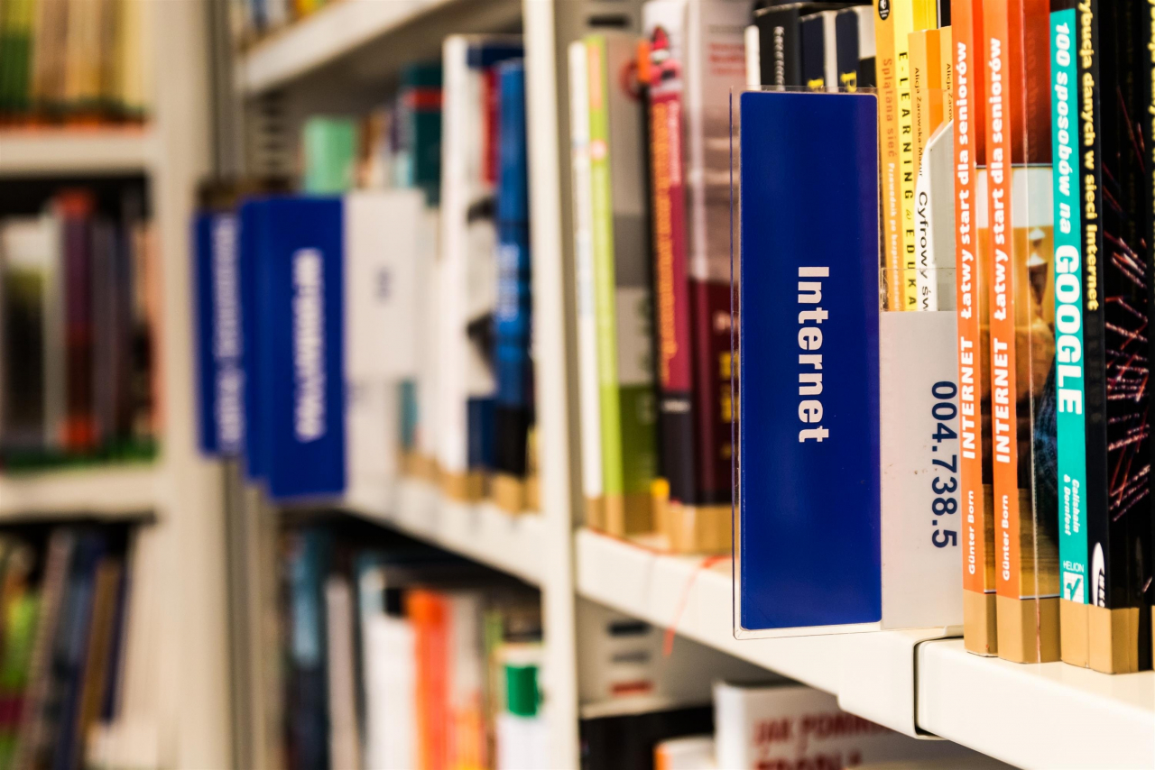 blended learning advantages and disadvantages